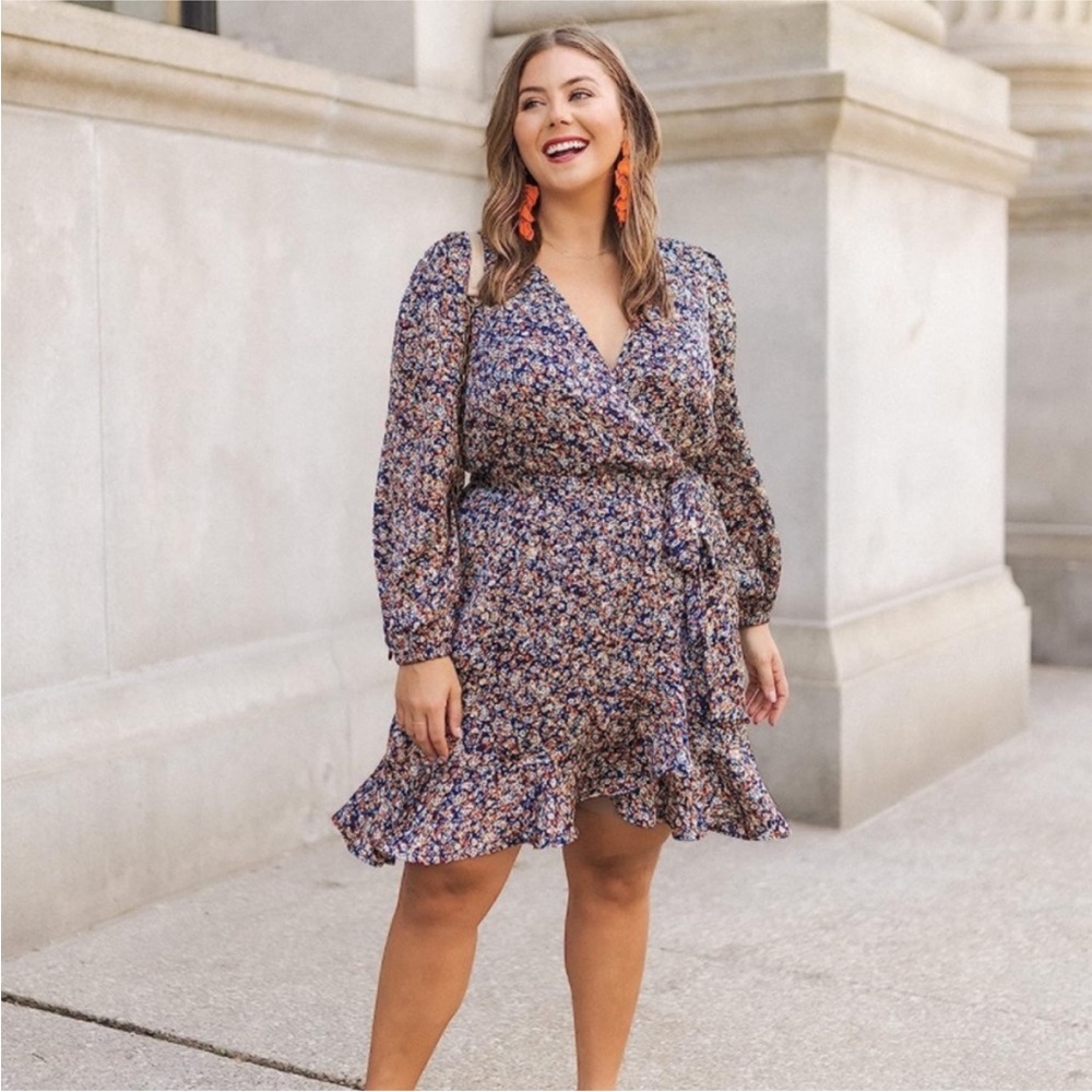 Caralyn Miranda The Drop Amazon navy blue floral wrap dress, XL